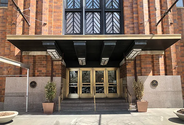 Sold by Nami New York Property LLC | media 16