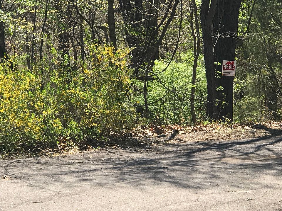 1st image of Elmdon Ln