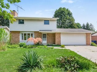 560 Archwood Dr, Ann Arbor, MI