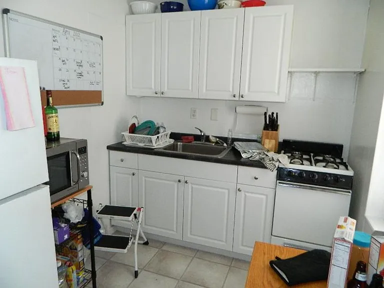 264 Kelton St #10 — Photo 10