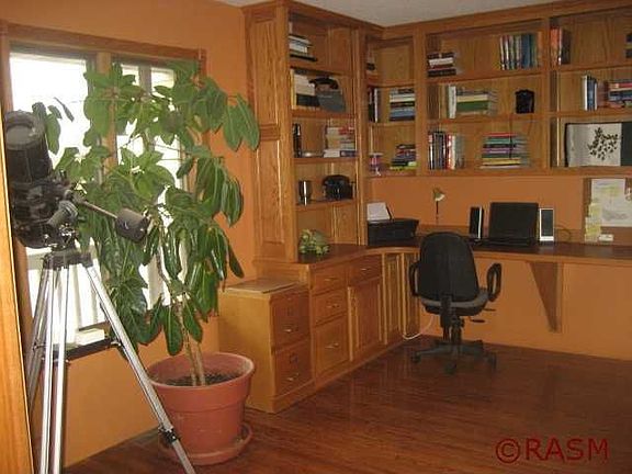 2nd image of 43185 80th St