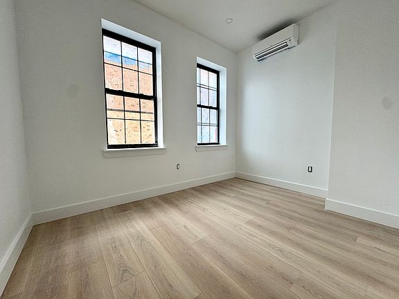 4th image of 336 Manhattan Ave #3