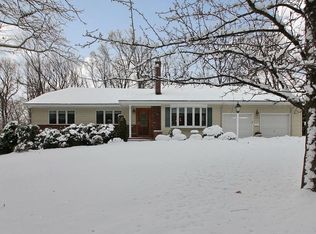 1020 Elston Dr, Mountainside, NJ 07092