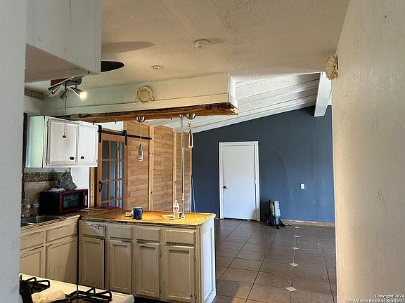 3rd image of 7315 Quiet Valley St