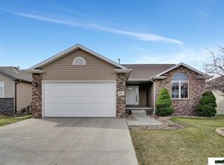 1851 Redstone Rd, Lincoln, NE 68521