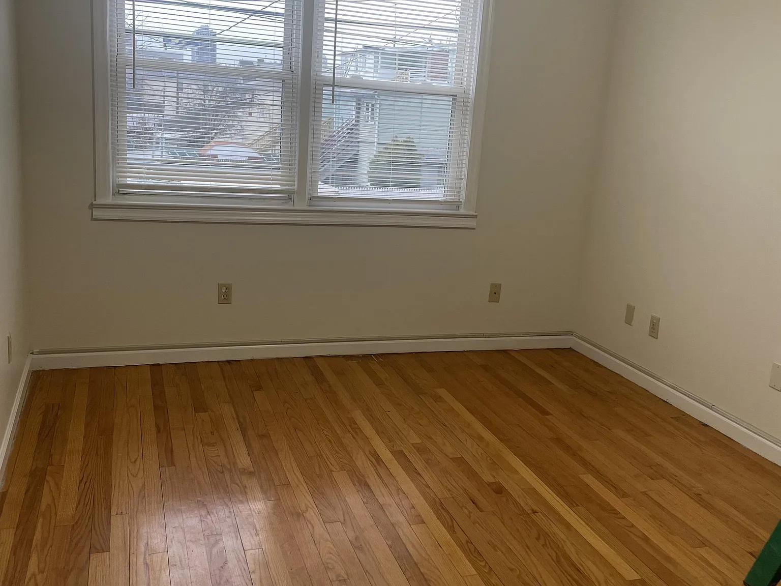 18 Grant Avenue - 2 — Photo 4