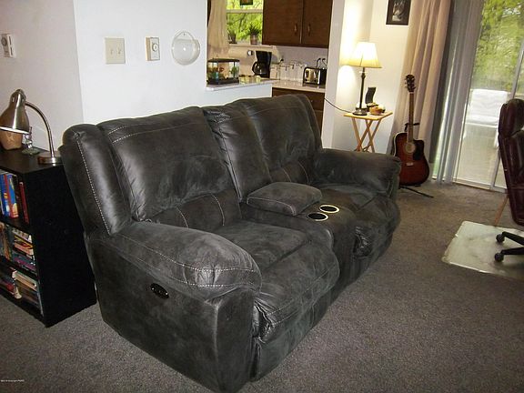 5th image of 1631 Sunny Side Dr