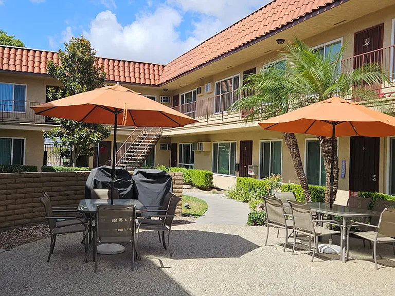 Puerta Madera Apartments — Photo 11