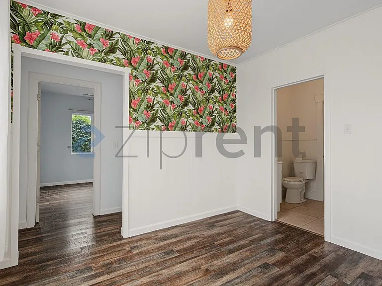 8057 SE Yamhill St — Photo 7