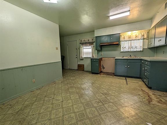 4th image of 5104 Nancy Ln