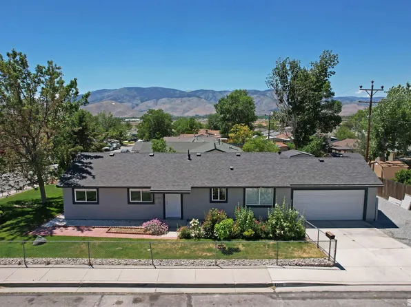1302 Siskiyou Dr, Carson City, NV 89701