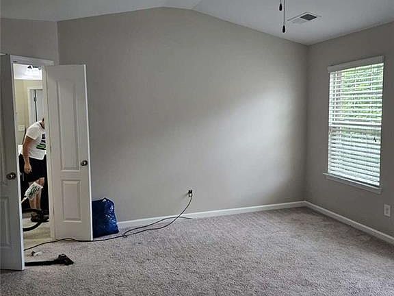 4th image of 6585 Story Cir