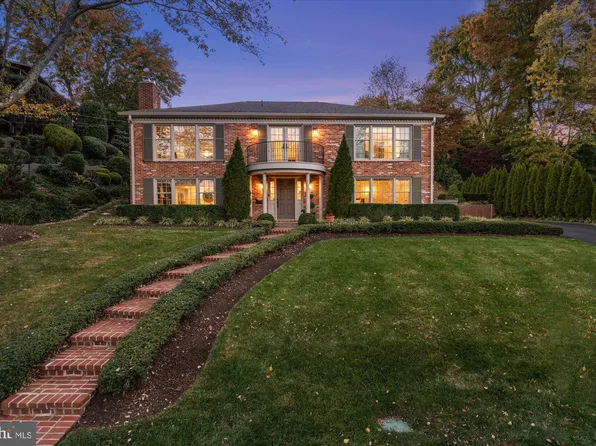 7406 Park Terrace Dr, Alexandria, VA 22307