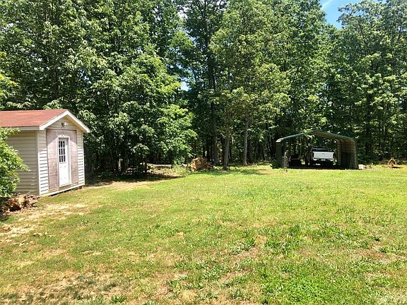 3rd image of 363 Honey Bee Ln