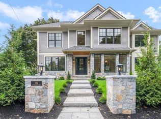 384 Brookline St, Chestnut Hill, MA 02467