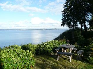 11056 Mountain View Rd NE, Bainbridge Island, WA 98110