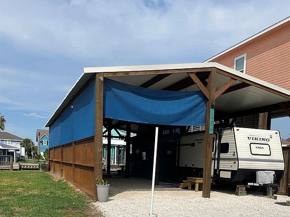 4th image of 1256 Resort Rd