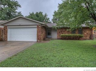 11827 E 62nd Pl S, Broken Arrow, OK 74012