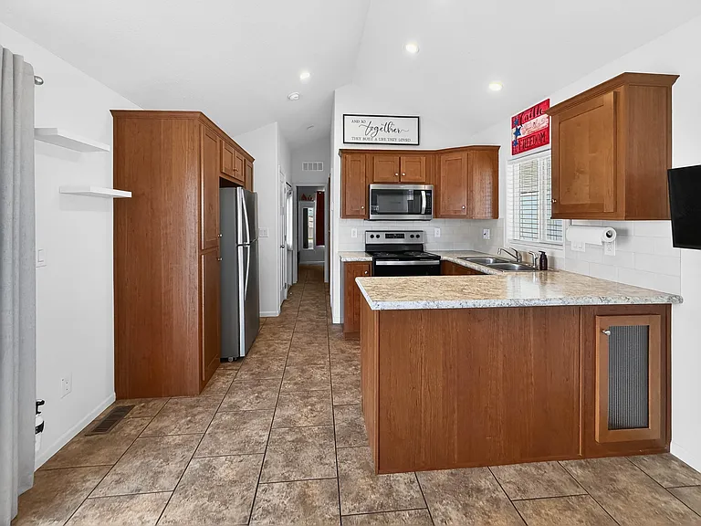1363 N Plaza Dr #16 — Photo 8