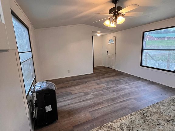 2nd image of 106 Quiet Oak Dr #106
