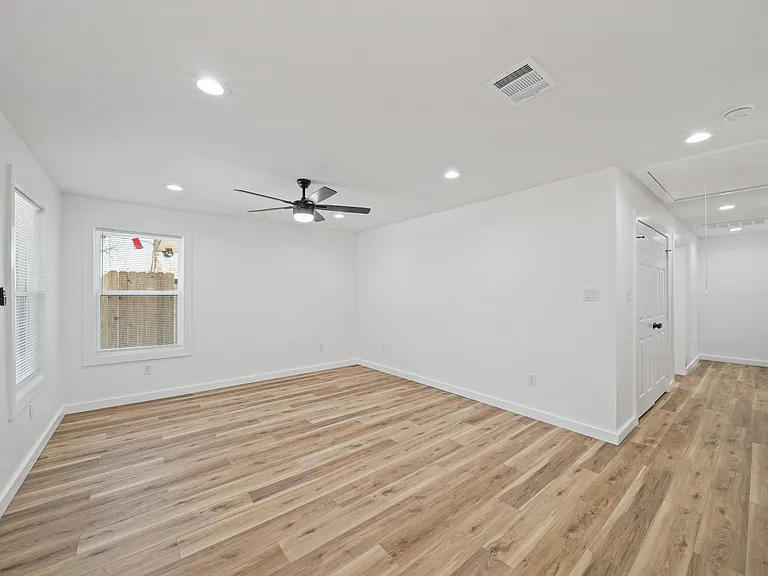 4154 Erby St #A — Photo 6