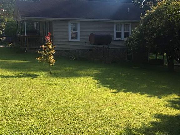 3rd image of 1068 Nuway Cir