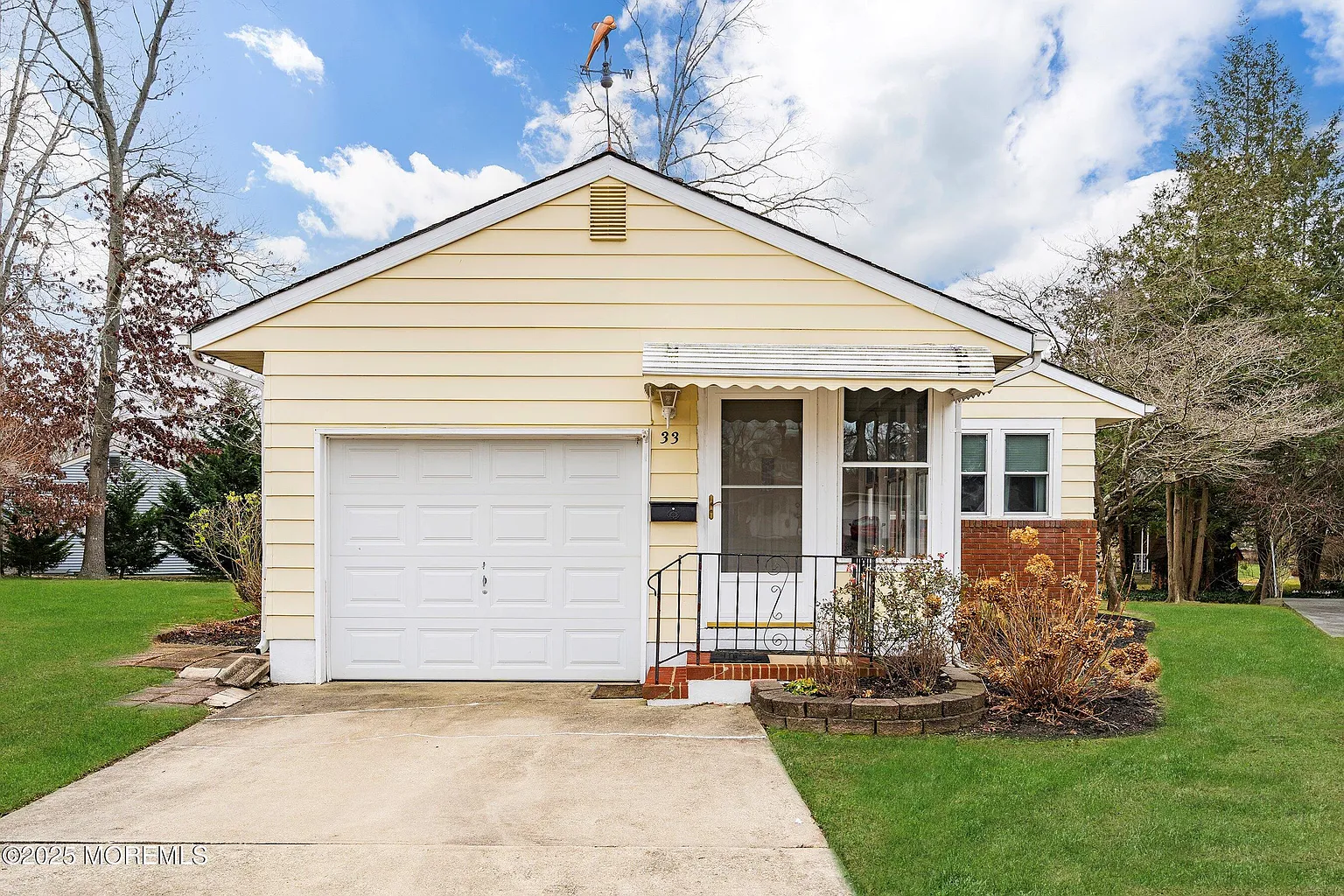 33 Gardenia Way photo 1