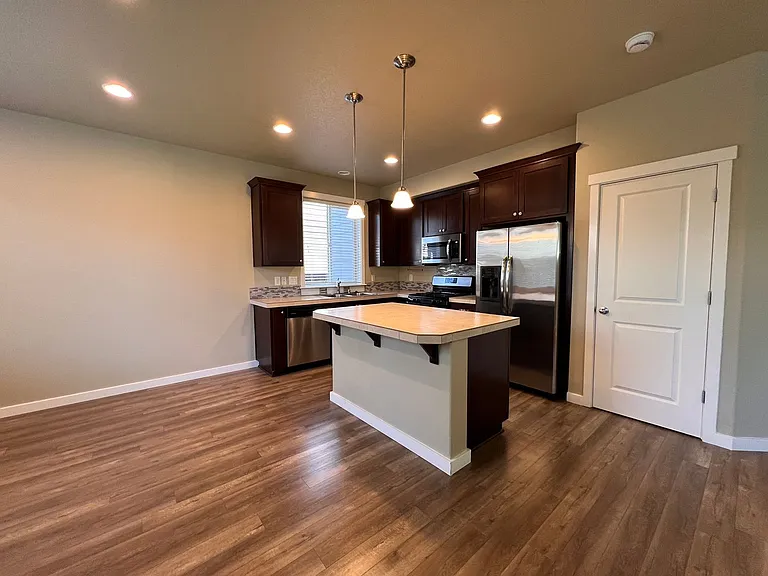 503 N 41st Ave — Photo 5