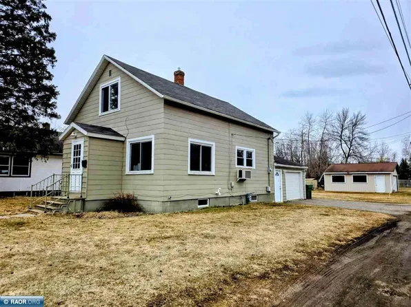 411 W 36th St, Hibbing, MN 55746