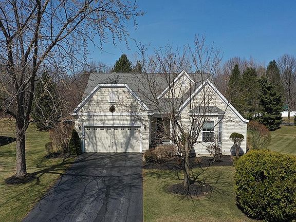 2nd image of 6 Avery Pl