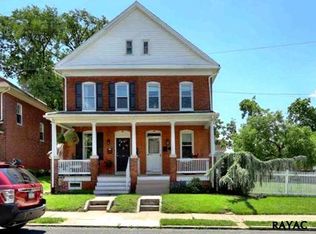 28 4th St, Hanover, PA 17331