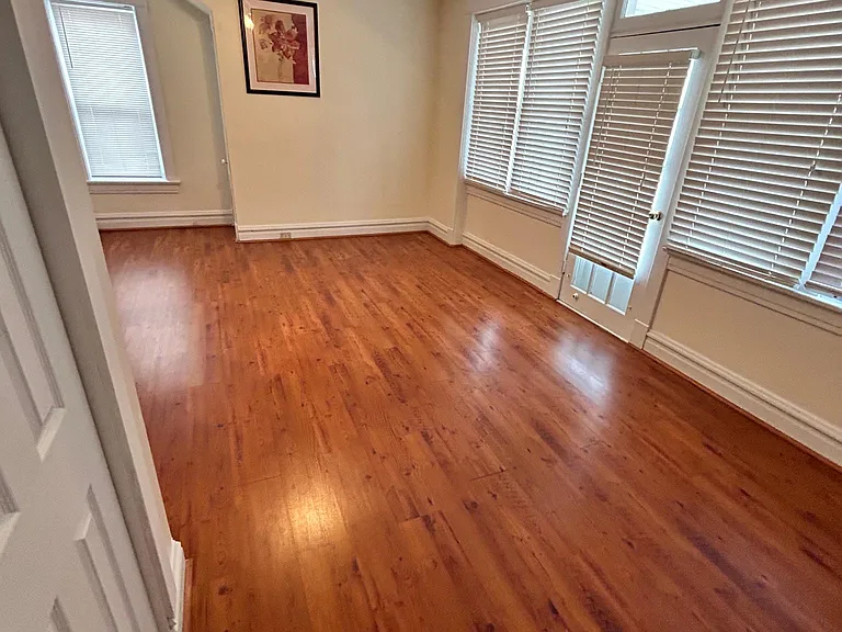 1129 S Kingshighway Blvd — Photo 9