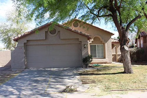 807 W Kesler Ln Photo 1