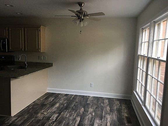 5th image of 1080 Taborlake Dr