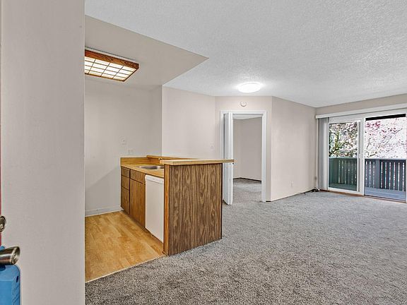 3rd image of 215 Boardwalk Ave APT G
