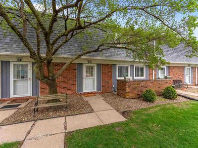 439 Peterson St, Iowa City, IA, 52245