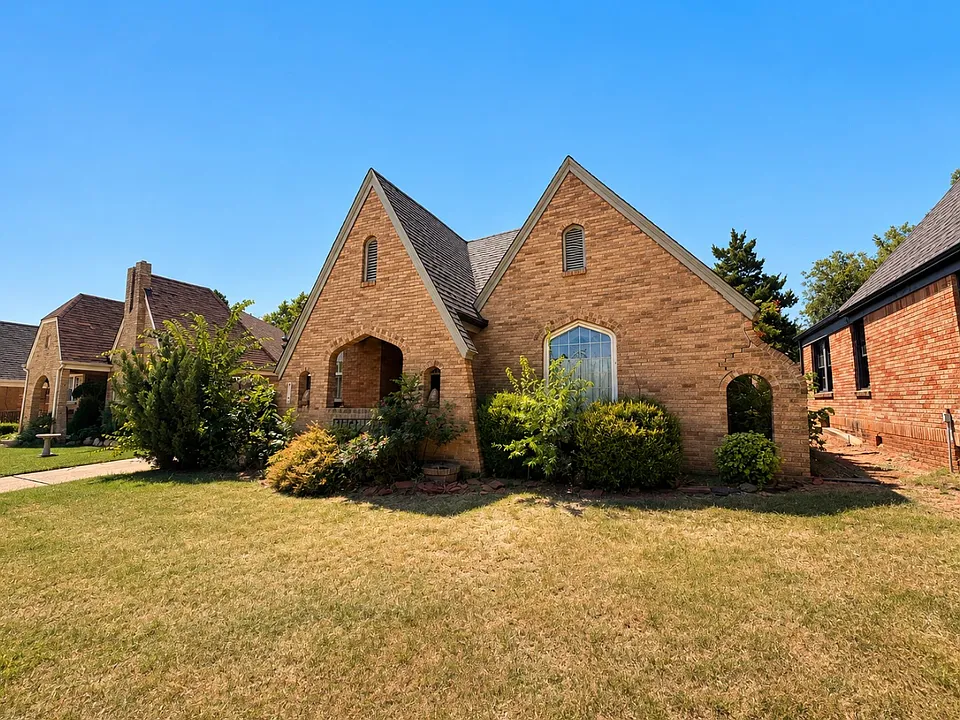 2120 NW 26th St