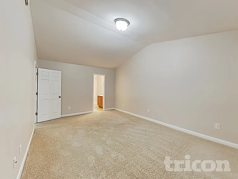 4740 Brewer Dr — Photo 10