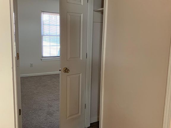 4th image of 106 Jefferson St APT B