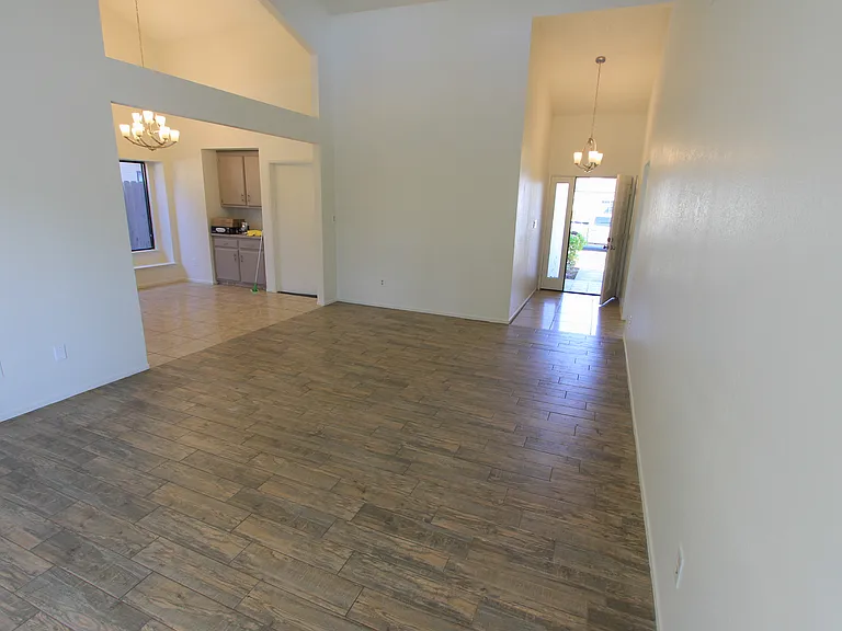 4209 Ryder Ln — Photo 8