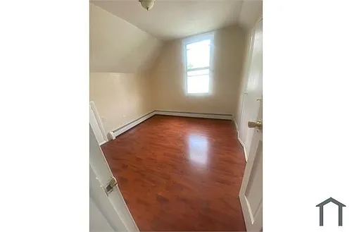 18 Woodbury Ave #3 Photo 1