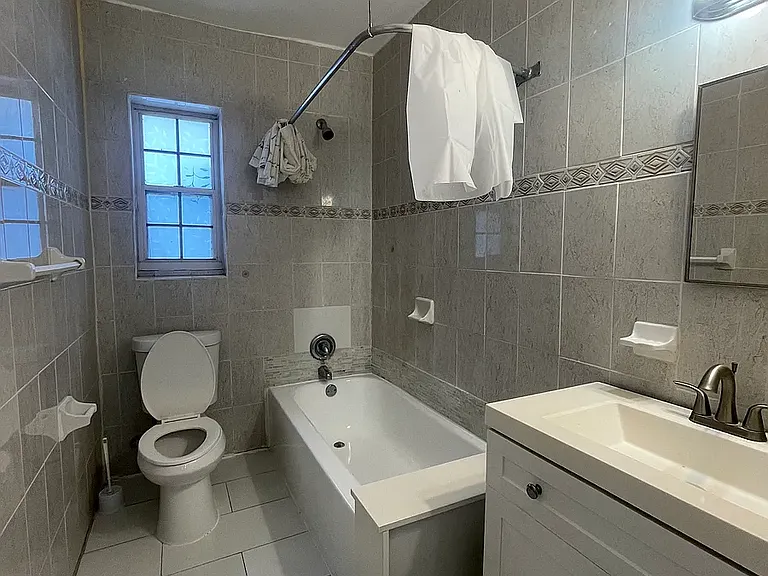 7450 Byron Ave #5 — Photo 5