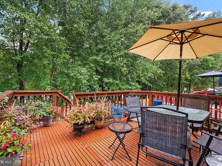 7840 Foxfarm Ln — Photo 7