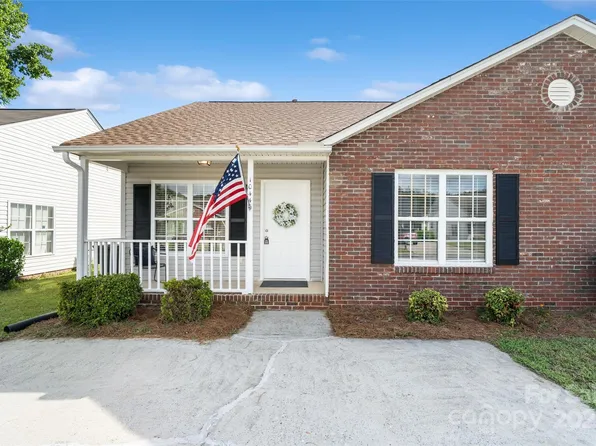 1044 Cherry Meadow Ln, Rock Hill, SC 29732