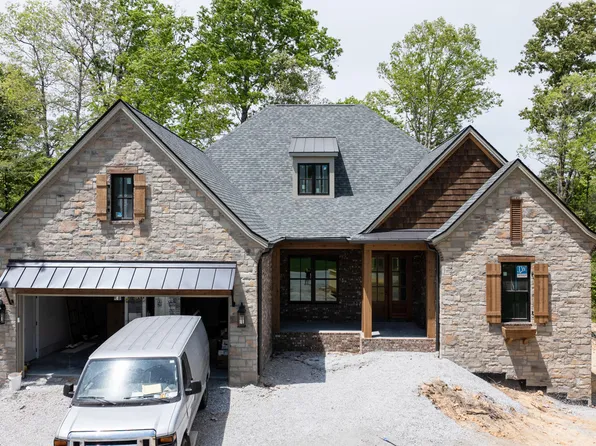232 Forest Hill Dr, Crossville, TN 38558