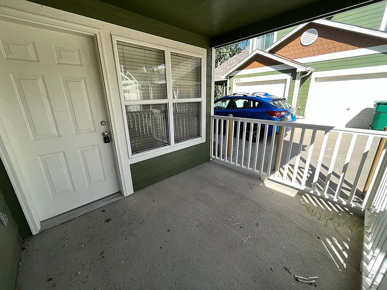 802 Waterglen Dr #E22 — Photo 5
