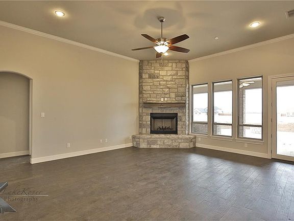 4th image of 142 Contera Ct