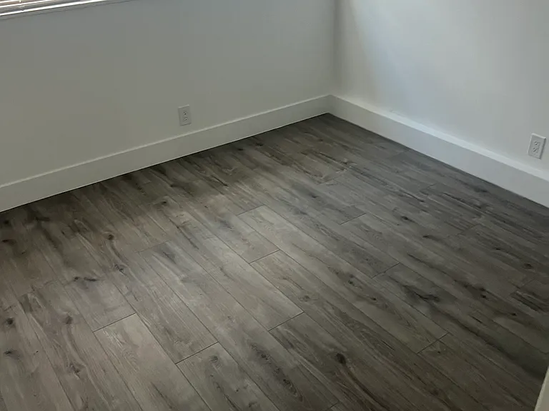 5662 Parke Ave — Photo 12
