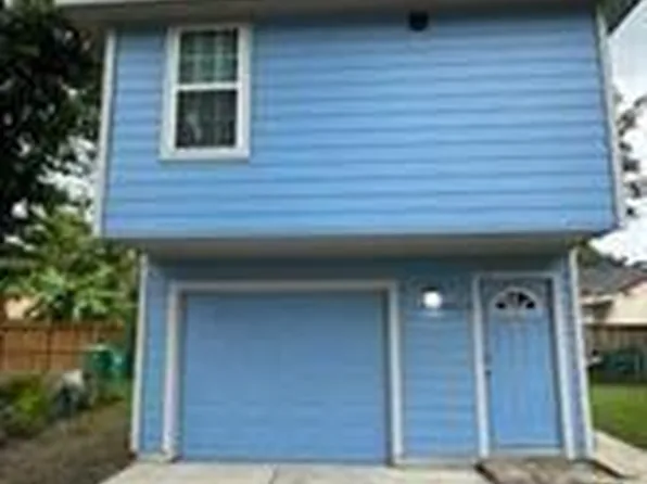 1716 1/2 Utah St, Baytown, TX 77520