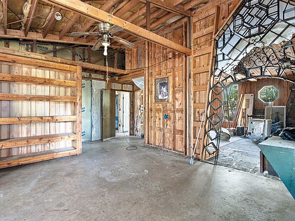 5th image of 113 Van Zandt Rd